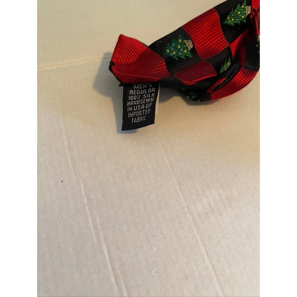 Lands End Mens Silk Christmas Tie Red Black Checkered Holiday Tree Handsewn USA